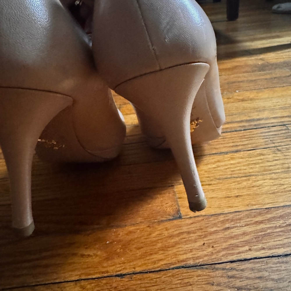 Prada Nude Platform pointy toe Heels - Picture 5 of 7